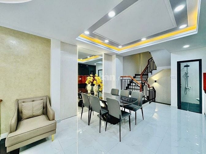 Bán nhà xây mới, sẵn NTCC, cách MT 40m trung tâm quận Gò Vấp 