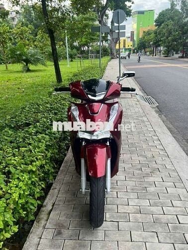 SH 160 ABS đỏ còn mới đi 9 ngàn cây