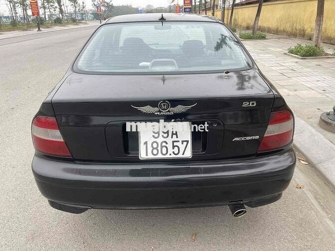 Honda Accord 1994 2.0 AT - 225000 km