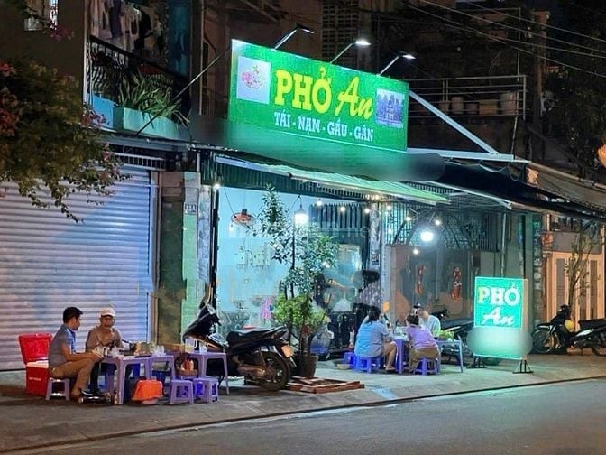 Bấn Gấp nhà Kinh doanh phở Ngay chợ Bình Chánh, 1ty050tr, SHR