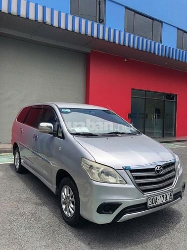 Công ty cần thanh lý xe Innova E 2014 Gấp 