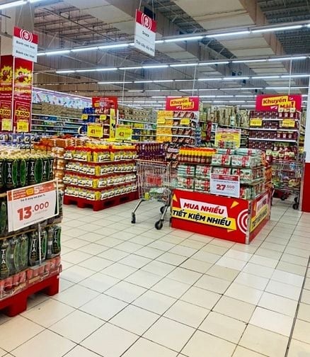 Tuyển nhân viên nam nữ chính thức và thời vụ