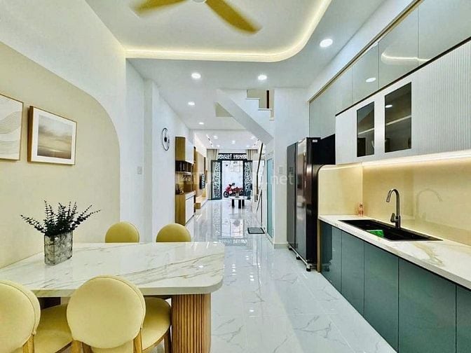 Kẹt tiền kinh doanh bán nhanh thu vốn nhà Nhiu Tâm P5 Quận 5