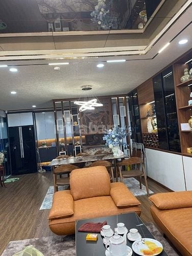 Chính chủ cần bán gấp căn 148m chung cư Udic West lake đối diện lotte 