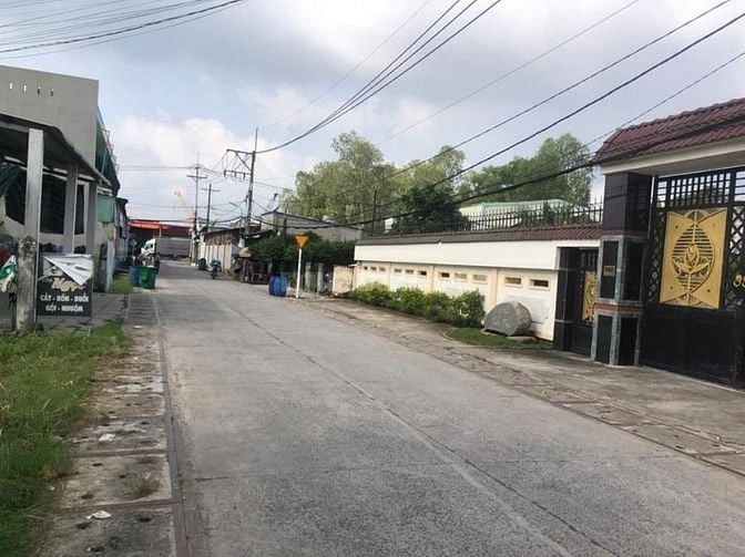 VỊ TRÍ ĐẸP GIÁ TỐT 500TR BÁN GẤP LÔ ĐÂT 158M2 MT ĐƯỜNG NHỰA SHR 