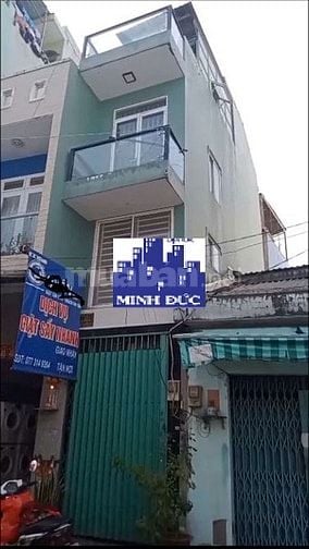 Cho thuê nhà MTNBộ 8m (XT) Lạc Long Quân, P.3, Q.11 giá 7tr