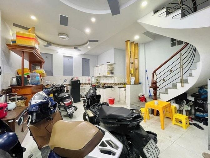 Ngang 5x15m, 4 tầng đẹp, sẵn hợp đồng 35tr/th chỉ nhỉnh 13 tỷ bán luôn