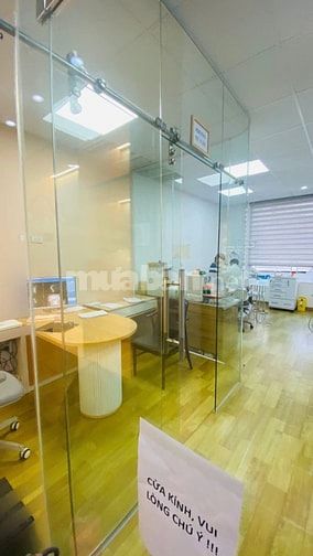 Bán nhà mặt phố Hoàng Ngân Q Cầu Giấy, 70m2, 4 tầng, MT 5,5m giá 22 tỷ