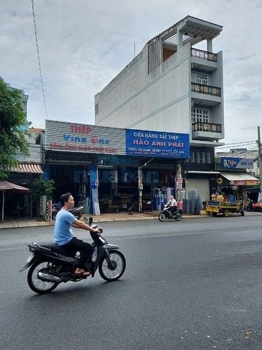 Bán nhà Mặt tiền Phạm Văn Bạch, ngang 6,2m, dài 20m, 20 tỷ