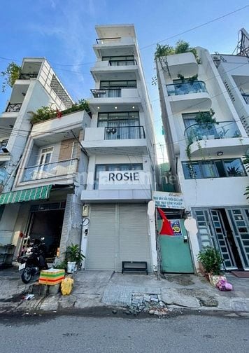 Mặt Tiền Phùng Văn Cung Ngang 5m đúng 1 căn bán ,5x20, 4 tầng ,16,5 TỶ