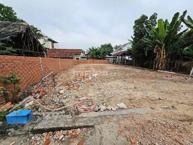 Đất Mặt Tiền, Ngay Trung Tâm Thị Trấn Bến Lức,, Lộ Giới 12m Chỉ 2,6 tỷ