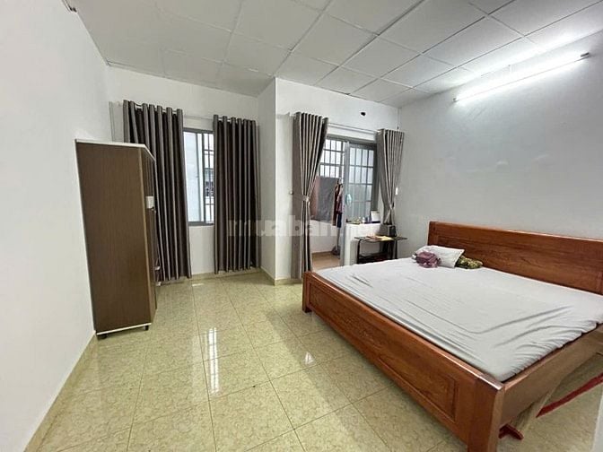 CC III Bùi Minh Trực, P5, Q8, 44,3m2 SỔ SẴN CC LIỀN . HHMG 20TR