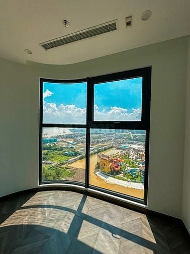 Căn hộ The Beverly 2PN 2WC 80m2 đẹp, tầng cao view sông Vinhomes Q9