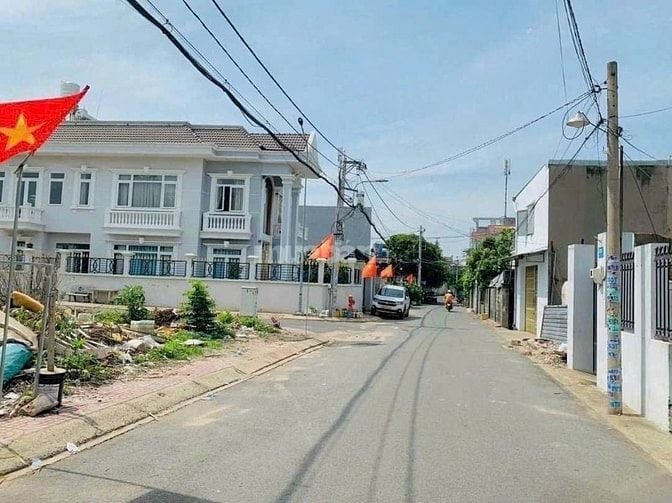 Bán gấp lô đất Mặt tiền đường số 7, Linh Tây kế bên Phạm Văn Đồng 