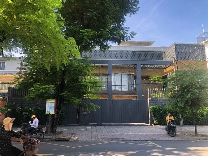 Nhà mặt phố Nguyễn Văn Thủ, phường Đa Kao, Quận 1