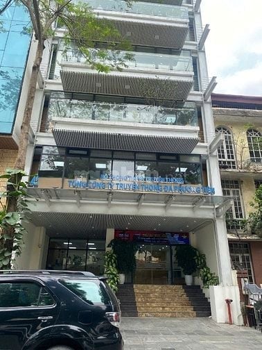 Cho thuê nhà mặt phố MAI HẮC ĐẾ gần Vincom Bà Triệu mặt tiền 8m