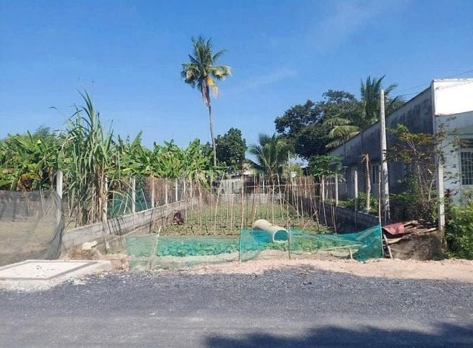 BÁN NHANH LÔ ĐẤT TẠI PHƯỚC VĨNH AN , CÔNG CHỨNG LIỀN 