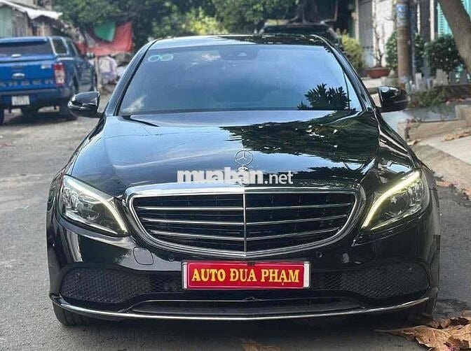 Mercedes Benz C Class 2020 C200 Exclusive  - 65000