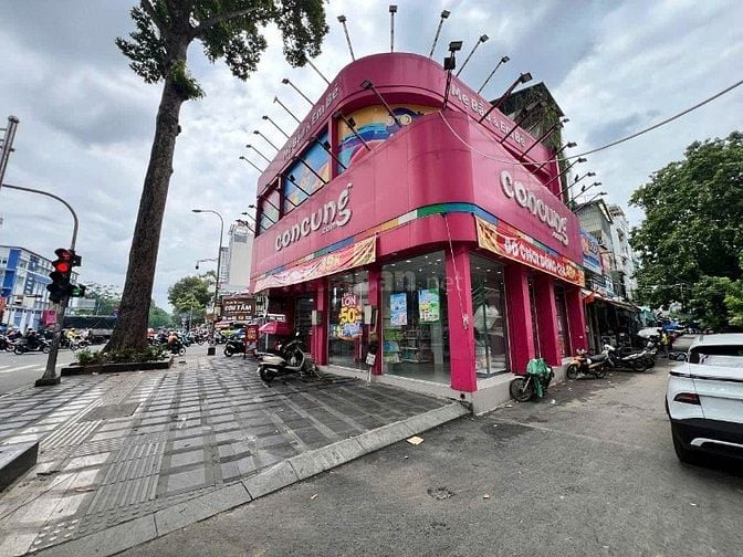 Cho thuê nhà góc 2 mặt tiền 140 Lý Thường Kiệt Q10, sát góc đường 3/2