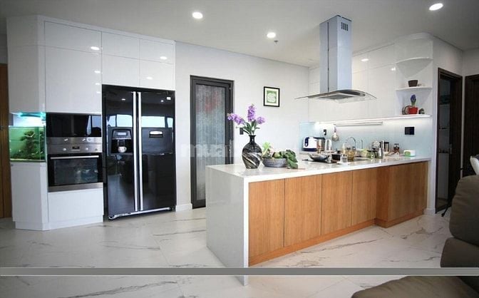 Cho thuê căn hộ chung cư Sky Center, gần sân bay, 80m2, 2PN,15tr