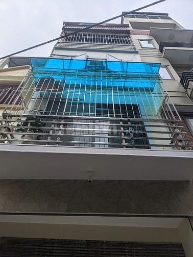 Cho thuê nhà riêng 3.5 tầng Tân Mai, ngõ ô tô qua nhà, full đồ 4tr