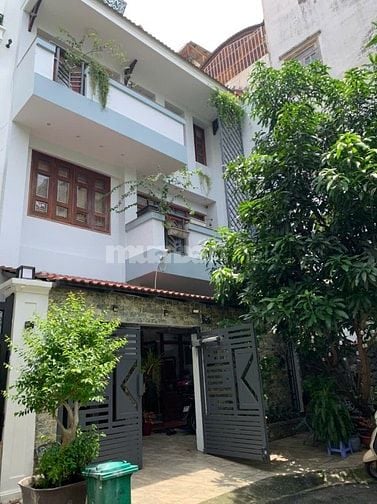 Cho thuê VILLA giữa lòng thành thị 766a Sư Vạn Hạnh.Ngay Vạn Hạnh Mall