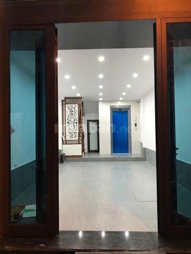 Cho thuê nhà nguyên căn 6 tầng, thang máy