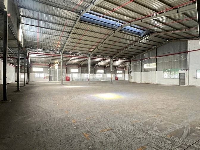 Cho thuê kho xưởng 2200m2 QL 1A, Thủ Đức có pccc gần chợ đầu mối 