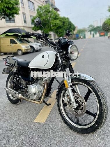 YB125SP cũ màu trắng máy móc êm