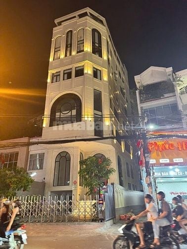 CHÍNH CHỦ BÁN 8MX23M TOÀ NHÀ 2MT LÊ QUANG ĐỊNH HẦM + 8 TẦNG NỔI