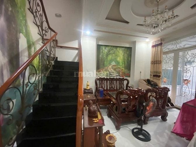 Nhà 2MT Đ.102 Lã Xuân Oai, TNP A, Quận 9-DT 5.2x21m, 3Tầng, 4PN-7,7 tỷ
