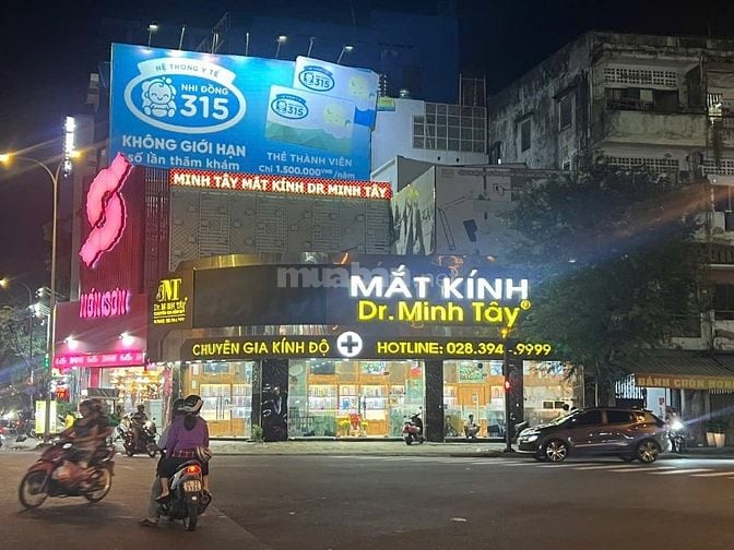 Cho thuê nhà GÓC 2MT số 440 Nguyễn Trãi, Phường 8, Quận 5
