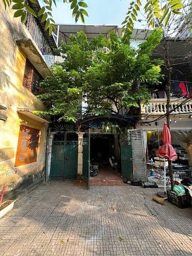 Siêu phẩm, phố Tạ Quang Bửu DT 136m2 x 4 tầng. Vỉa hè, văn phòng, tòa 