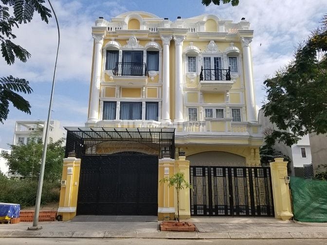 Bán nền đất KDC Ninh Giang Cát Lái, DT 85m2, sẵn móng cọc giá 5.6 Tỷ