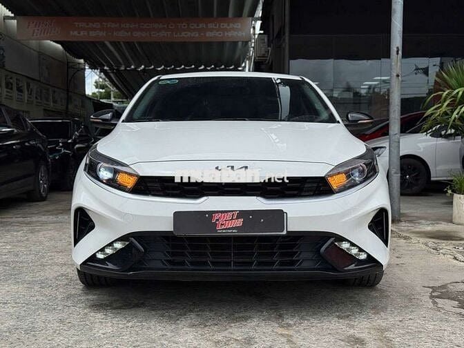 Kia K3 2022 Luxury 1.6AT, màu trắng,đi 42.000 km