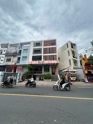 Cho thuê nhà nguyên căn mặt tiền đường 285 đường Phan Xích Long Phú Nh