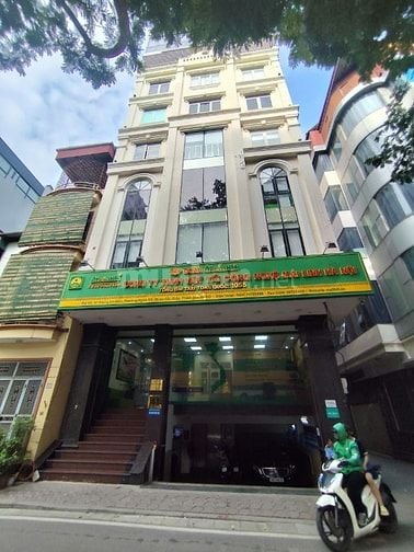 BÁN TOÀ VĂN PHÒNG APARTMENT PHÙNG CHÍ KIÊN, 220M2×10 TẦNG, MT9M, 93 TY
