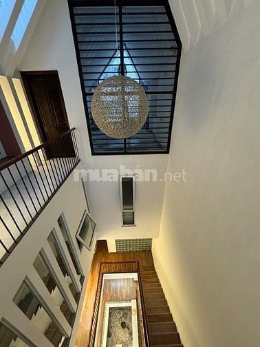 Nhà 5T P/Lô Linh Lang-Đào Tấn sát Mp ngõ 5m oto đỗ dt 78,9m mt 4,29m