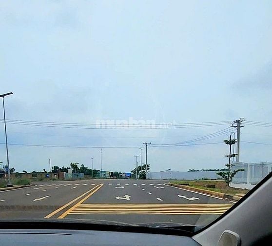 Bán đất ngay kcn 4.200ha, cách Đường 65m Đồng Phú Bình Dương chi 500m.