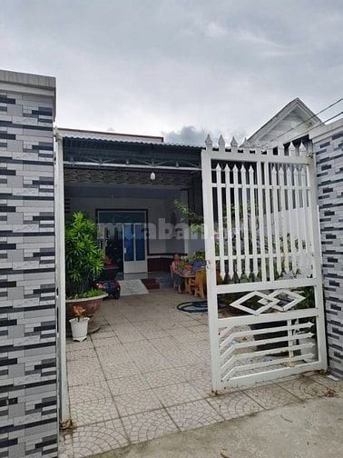 Nhà cần bán gấp ở Đ. Gia Tân, Gia Lộc , Trảng Bàng 150m2 SHR giá 680tr
