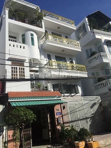 CHDV siêu ngộp, 5.3 x 11m, Hầm 5T Giá 8.7 tỷ thương lượng