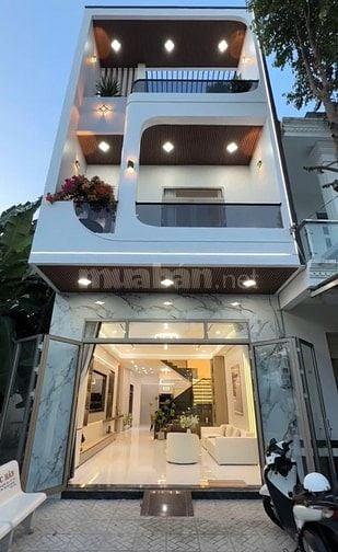 CẦN BÁN GẤP NHÀ PHỐ 3 TẦNG NGAY TRUNG TÂM TP THỦ DẦU MỘT BÌNH DƯƠNG