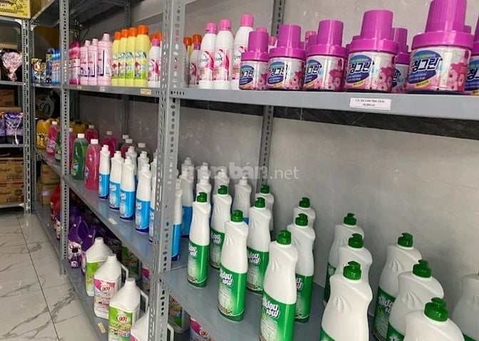 CỬA HÀNG TIÊU DÙNG ĐANG CẦN TUYỂN GẤP NHÂN VIÊN TRỰC QUẦY HÀNG
