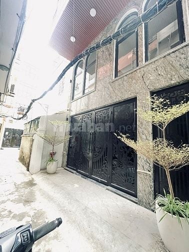 Bán toà 102 Pháo Đài Láng 80m2x7 tầng tháng máy 22 căn hộ, 25 tỷ