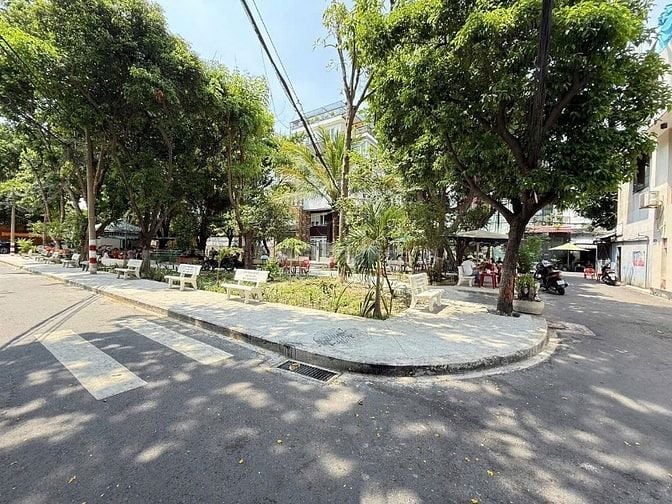 Bán nhà MT công viên số D1b cx Phú Thọ Hòa, phường 10 Tân Bình - 4x11