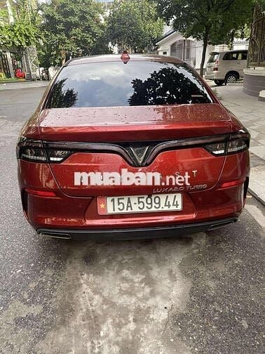 VinFast Lux A2.0 2019 Plus 2.0 AT - 20000 km