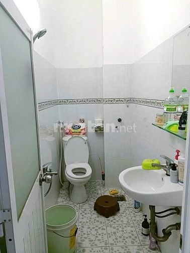 ĐỊNH CƯ MỸ BÁN NHANH NHÀ 2 LẦU XÓM ĐẤT Q.11 CHỈ 2TY350/38M2/SHR.