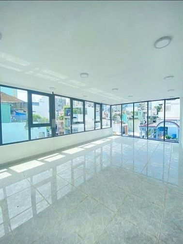 Cho thuê Góc 2 MT. Mở TT năng khiếu. ngoại ngữ. Thẩm mỹ