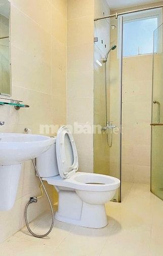 Cần bán căn chung cư ngay trung tâm đắt địa đầy đủ tiện ích 