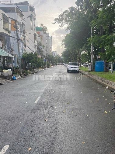 Cần bán gấp căn nhà đường số 9 (Đường Đôi) phường Tân Kiểng, Quận 7